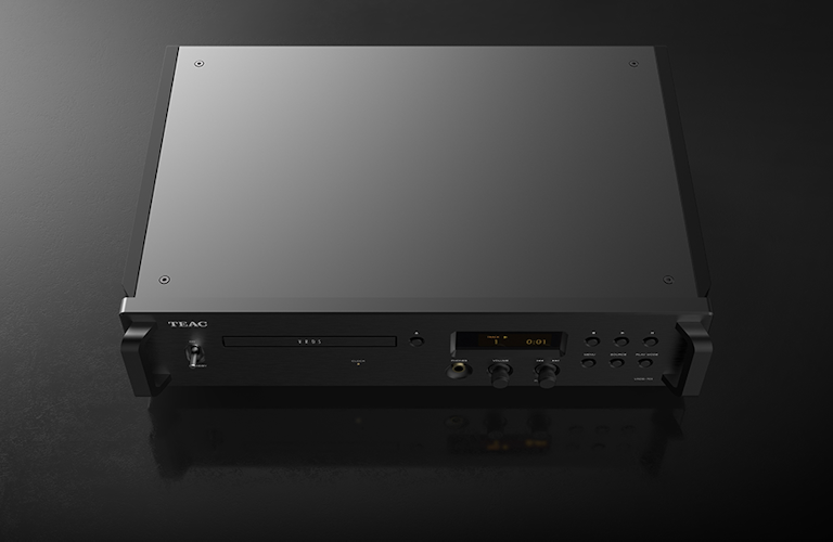 TEAC VRDS 701 Top Angle on Dark Background 920x600