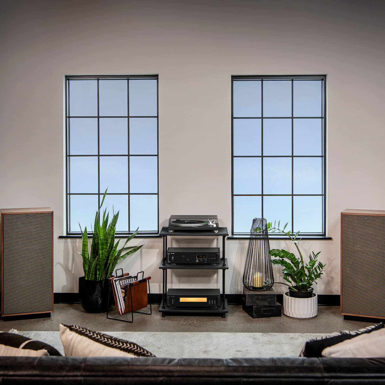 TEAC VRDS 701 with Klipsch Fortes in Loft 2000x2000